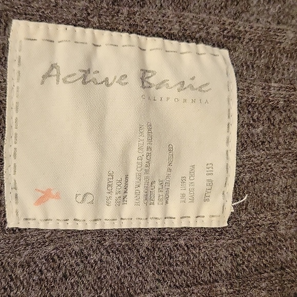 LADIES Active Basic v neck gray pullover sweater - Picture 2 of 4